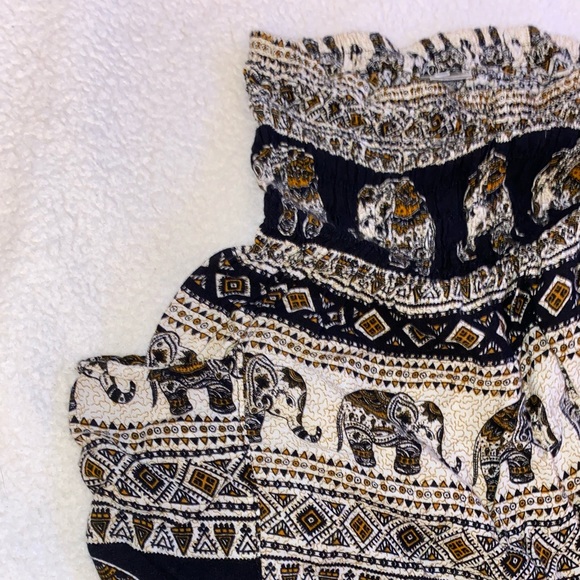 (SOLD) Loose Boho Flowy High Waisted Pocketed Pants - Picture 4 of 4